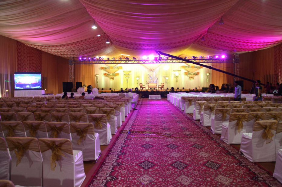 J Convention Center And Resorts