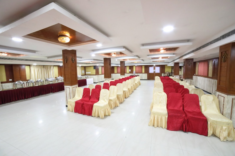 Maple Tree Hotel
