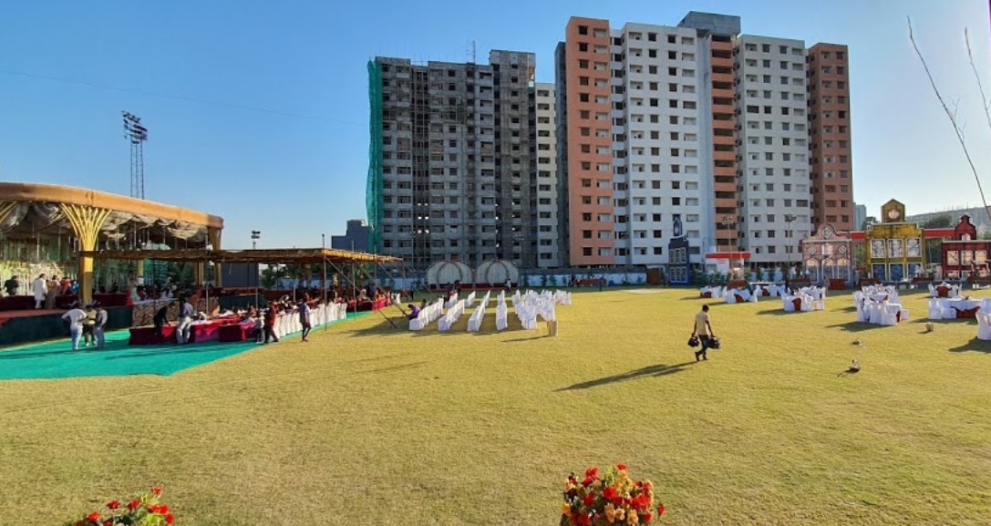 Somiba Party Plot
