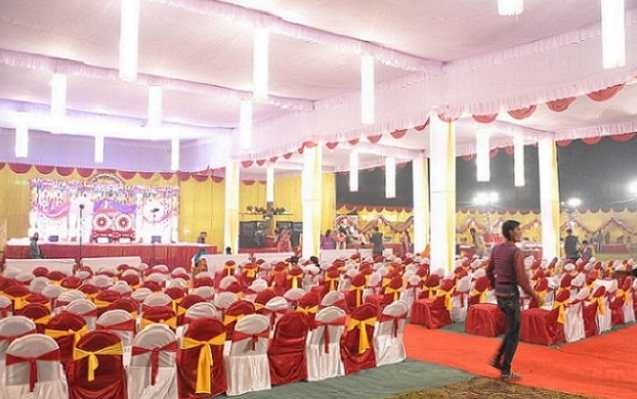 Happiness Marriage Lawn