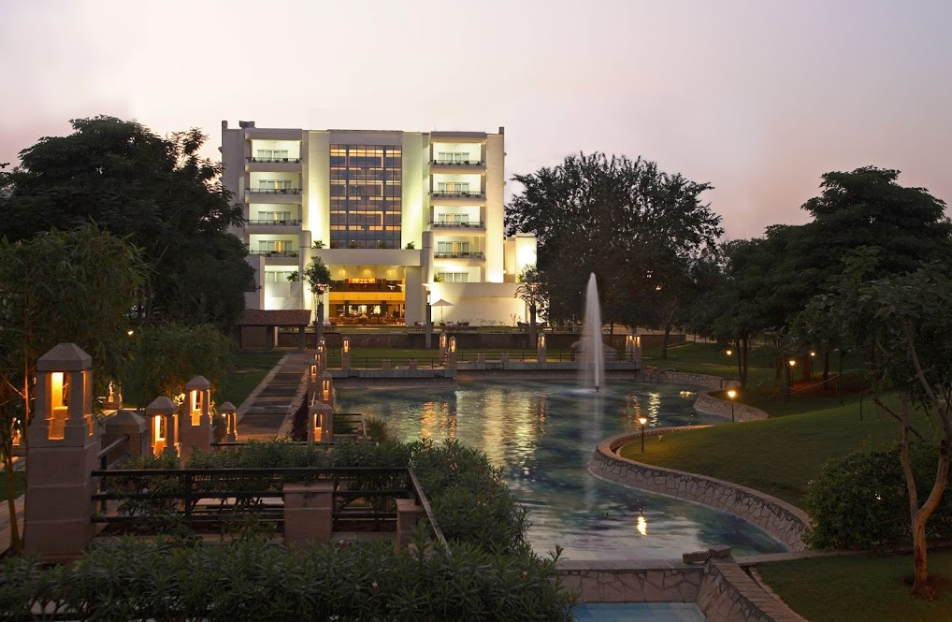 Ellaa Hotel