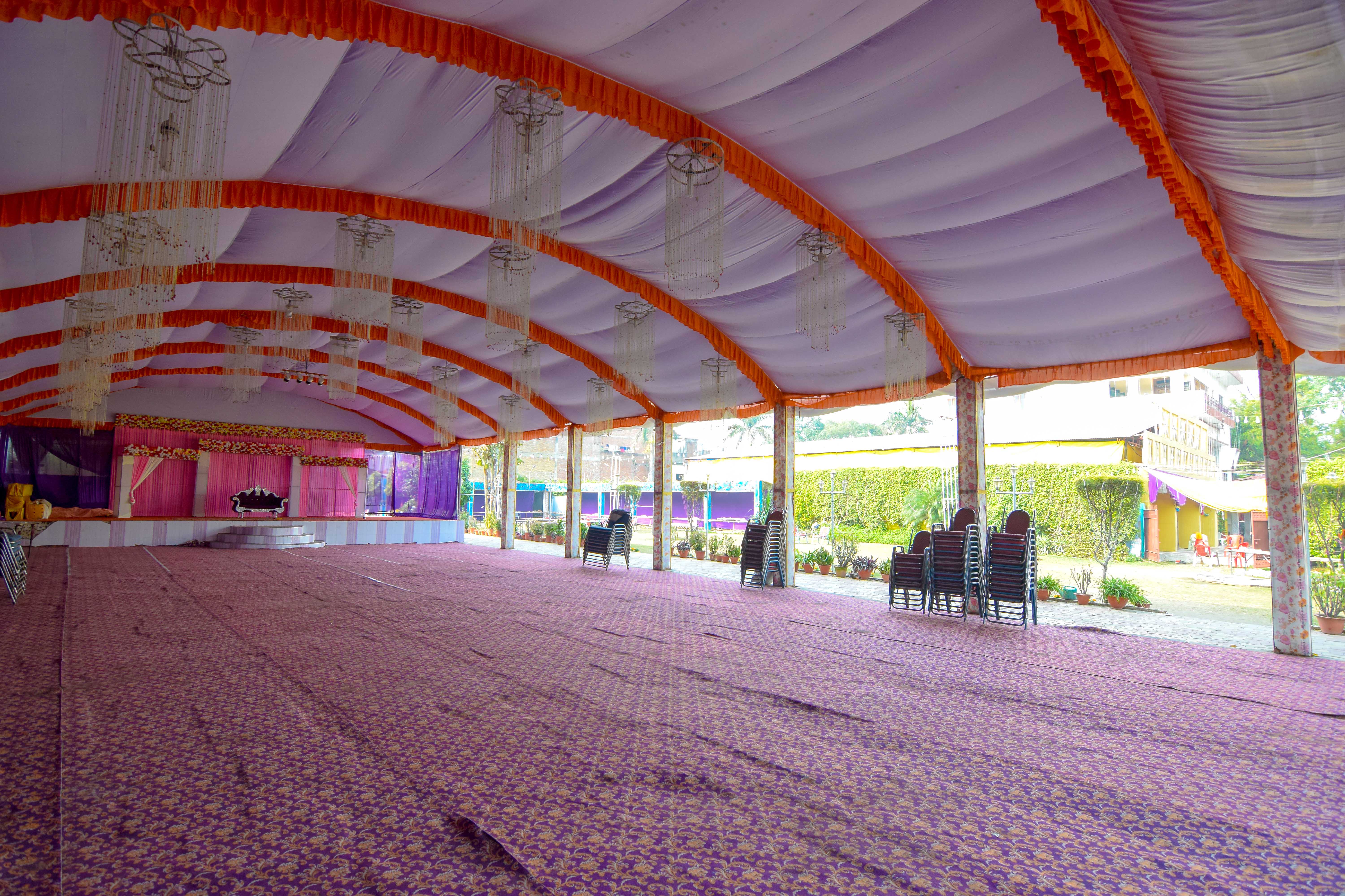 Saraswat Palace