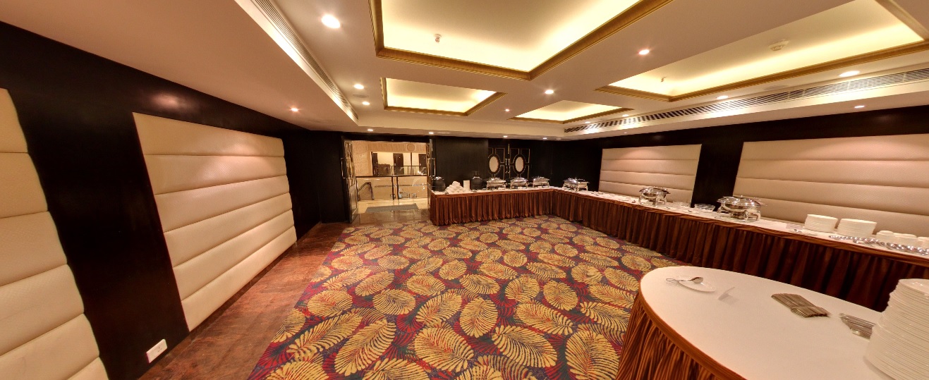 Royal Reve Hotel