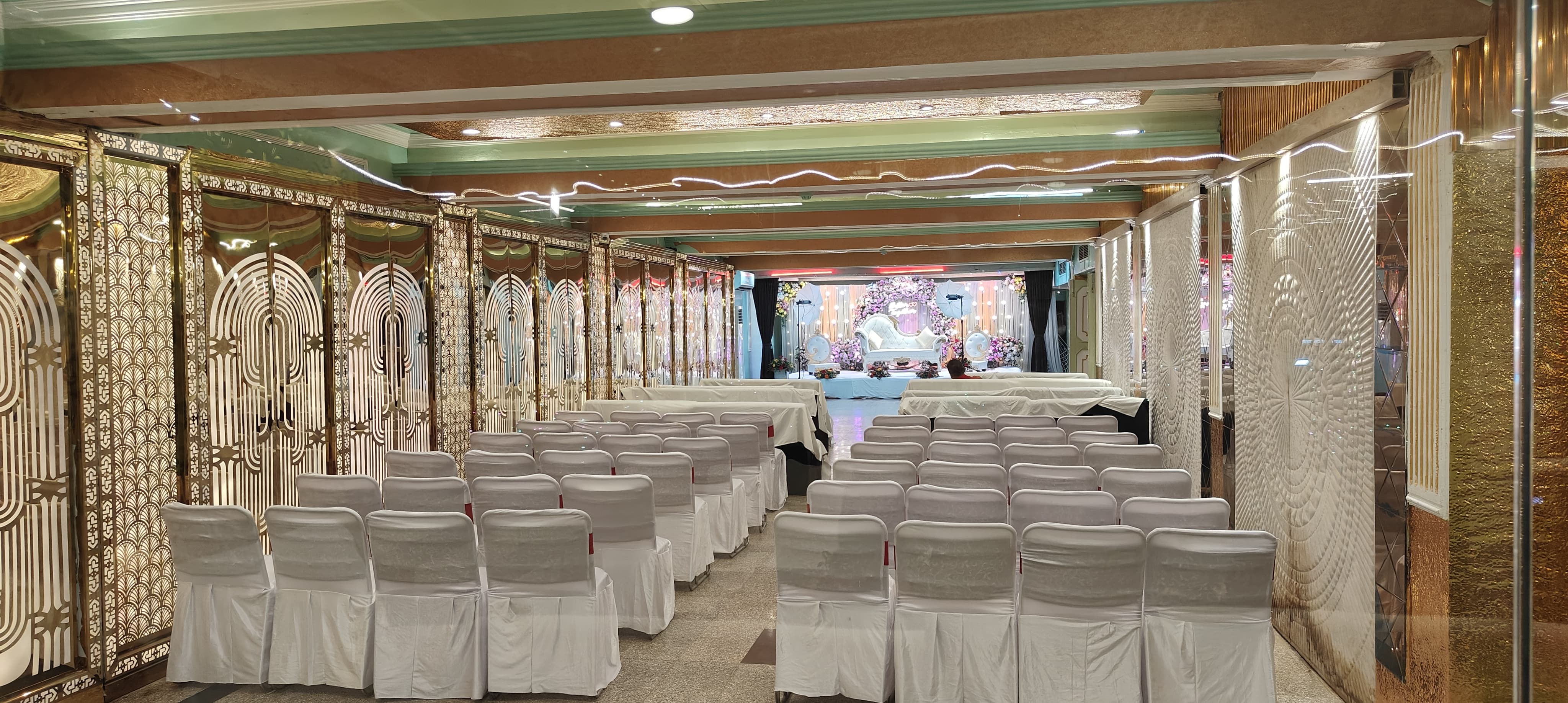 Hotel Samrat International