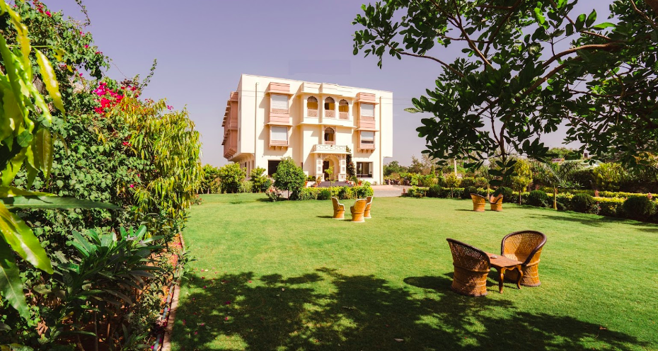 WelcomHeritage Mount Valley Resort