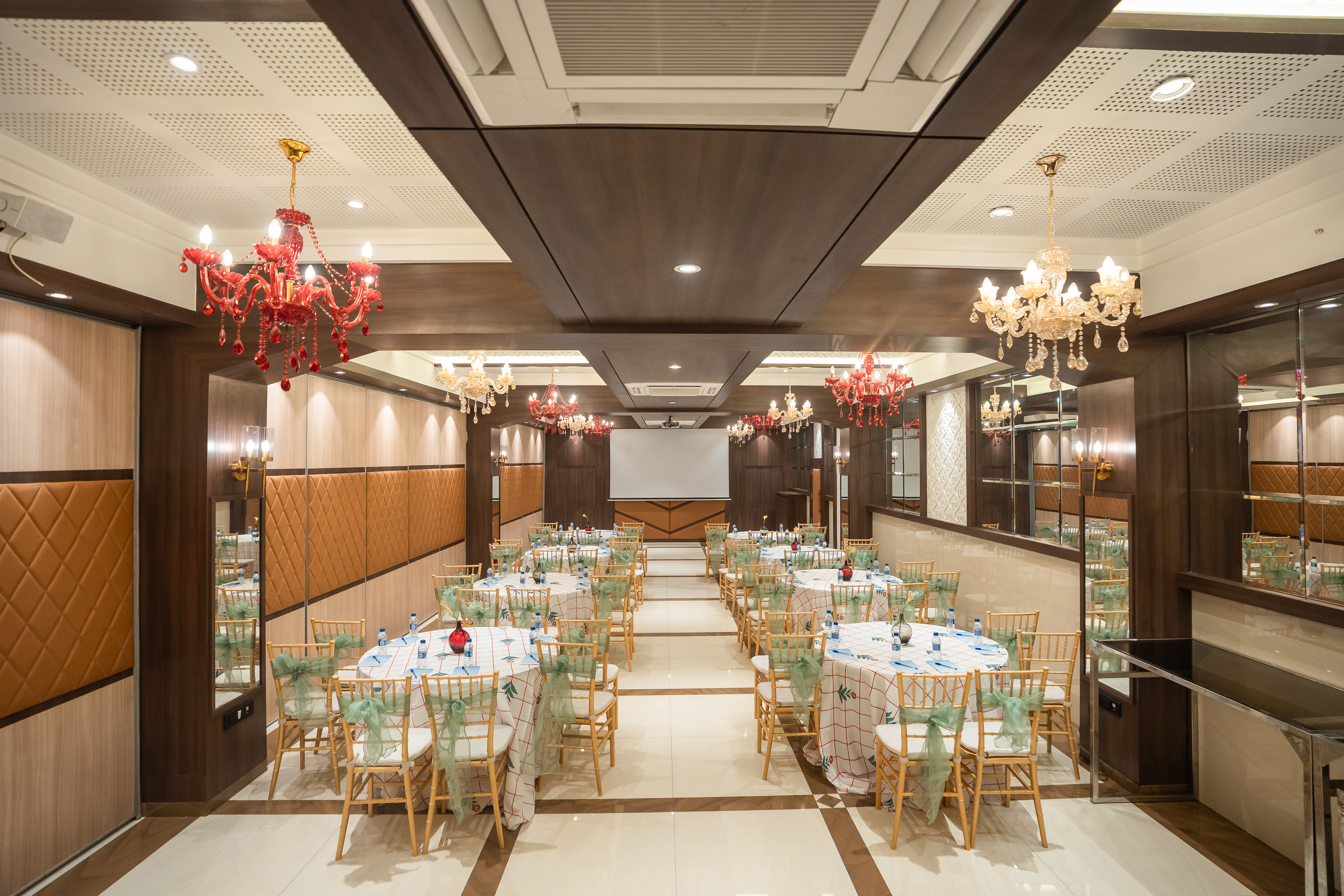 Mumbai Metro The Executive Hotel
