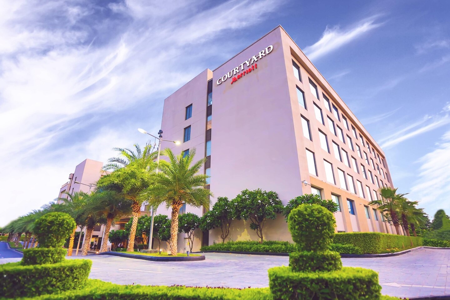 Courtyard By Marriott