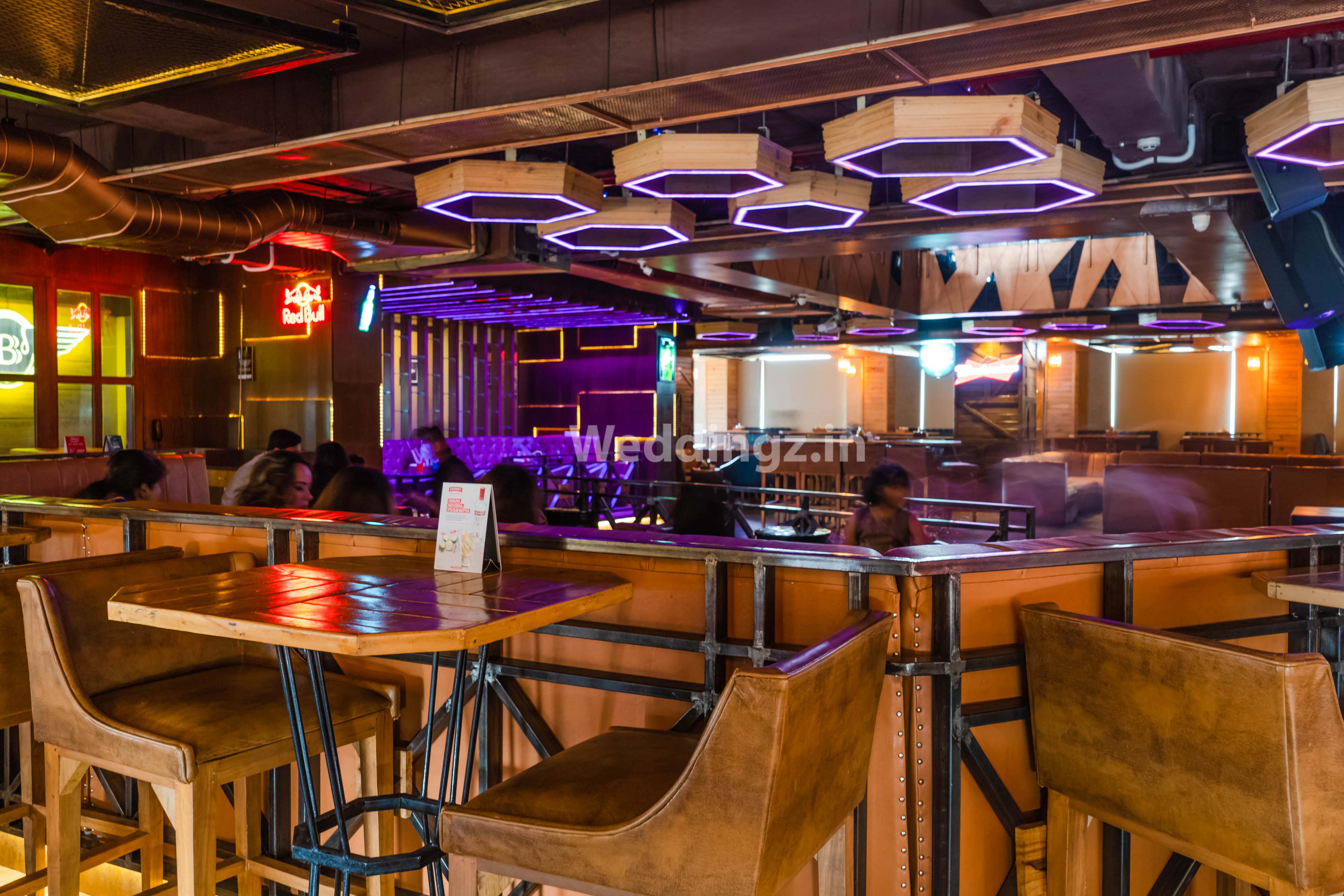 Big Boyz Lounge