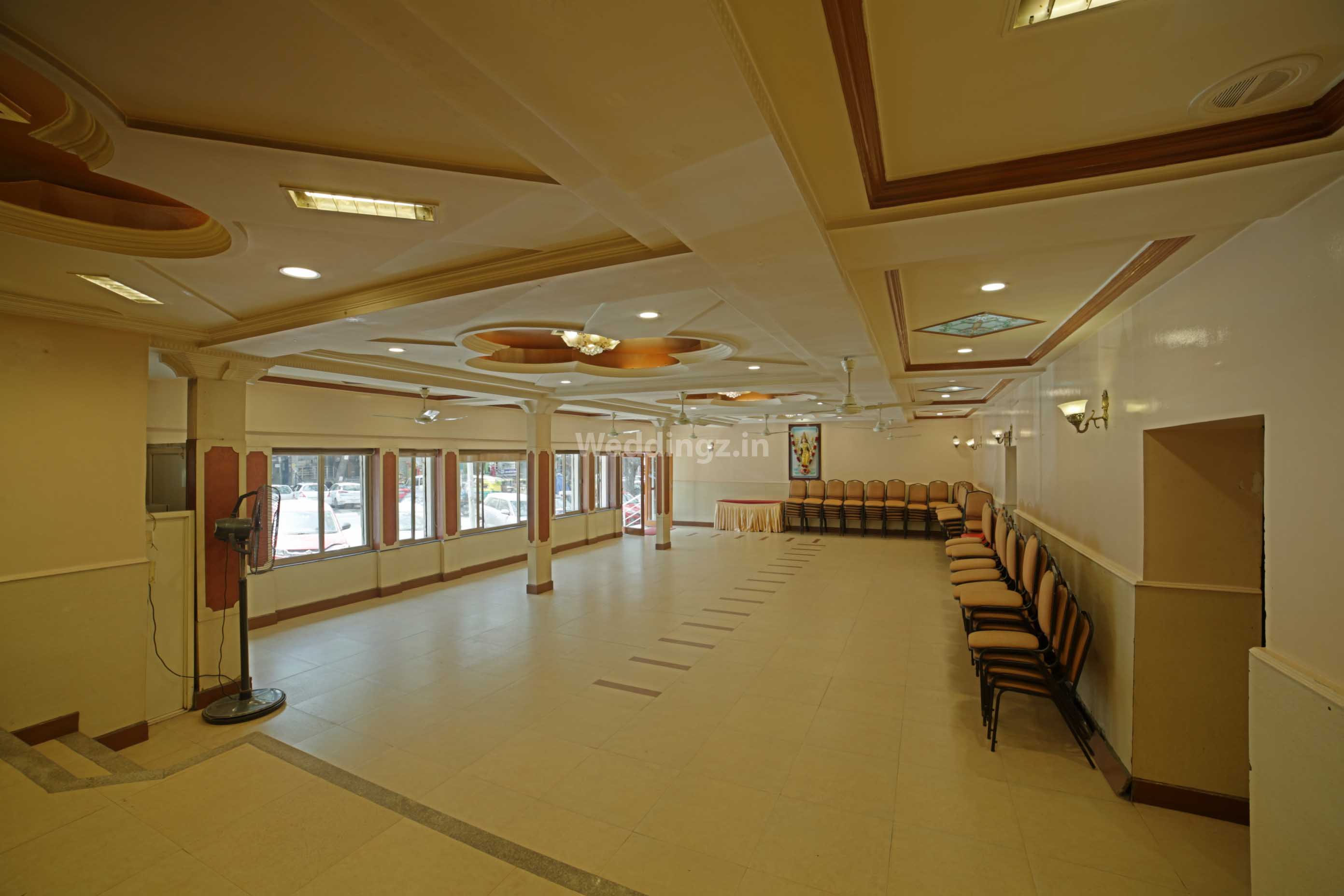 Pai Vinod Deluxe Hall