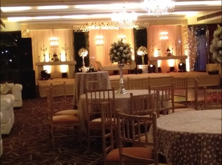 Lily White Hotel