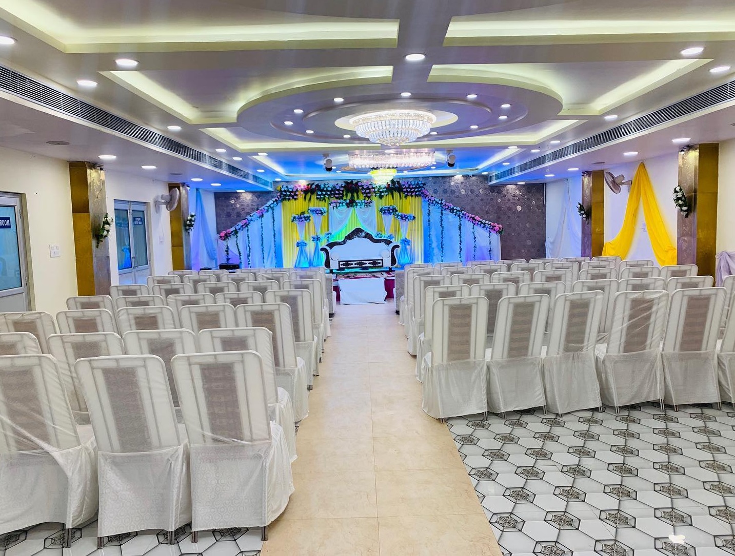 Kings Hotel and Banquet Hall