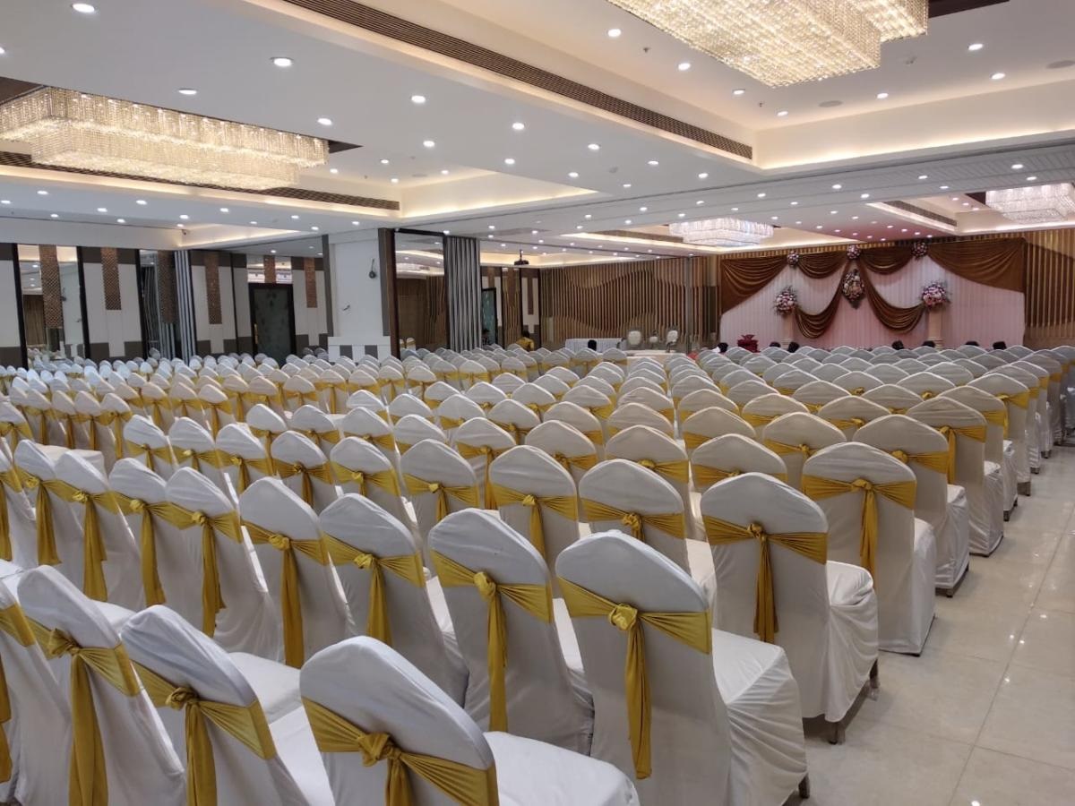 Param Banquets