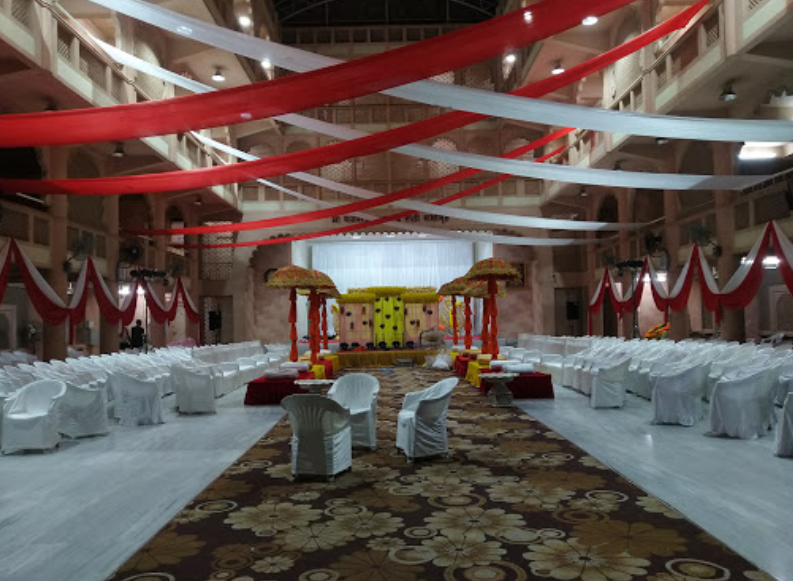 Mahesh Sanskrutik Bhavan