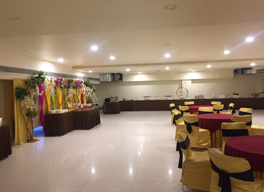 Golden Leaf Banquet
