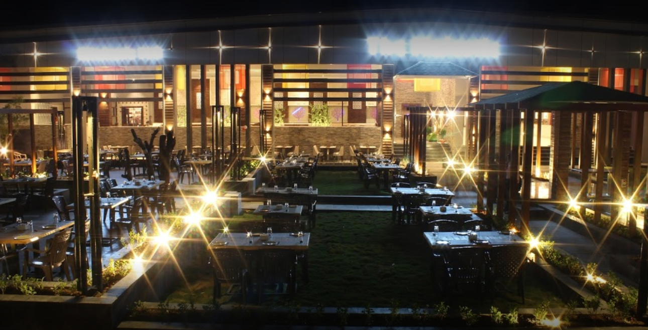 The Majestic Banquet Hall And Lounge Bar