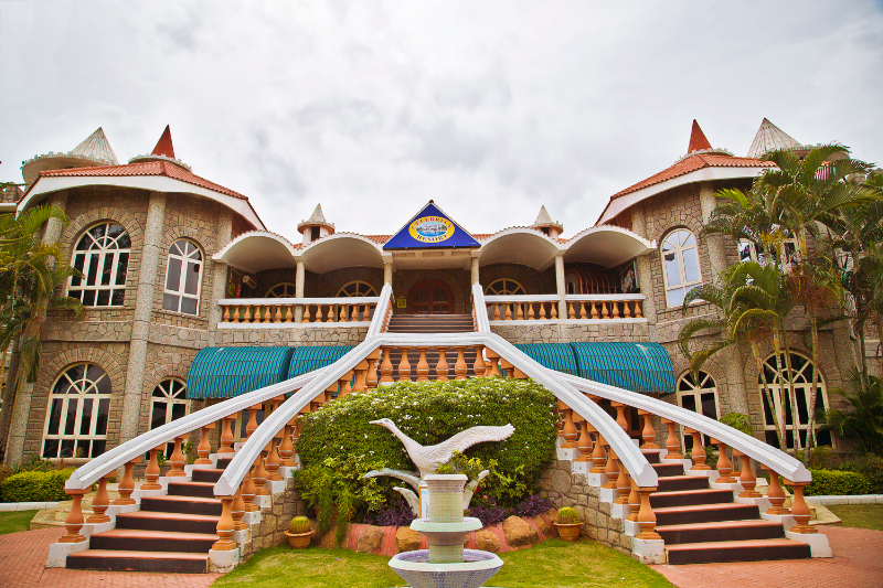 Celebrity Resort