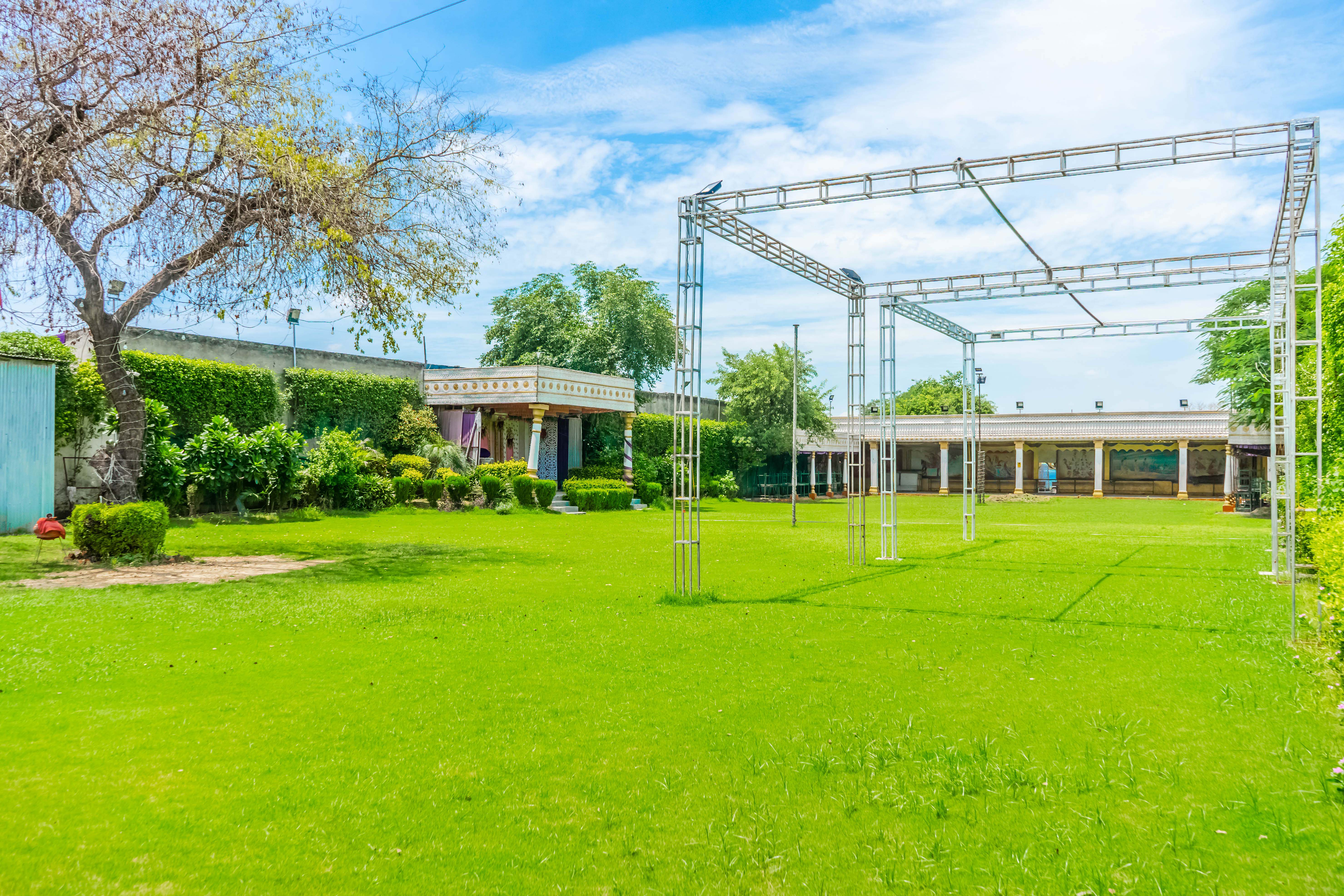 Vivah Party Lawn