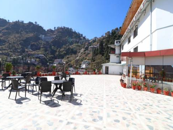 Hotel Basera