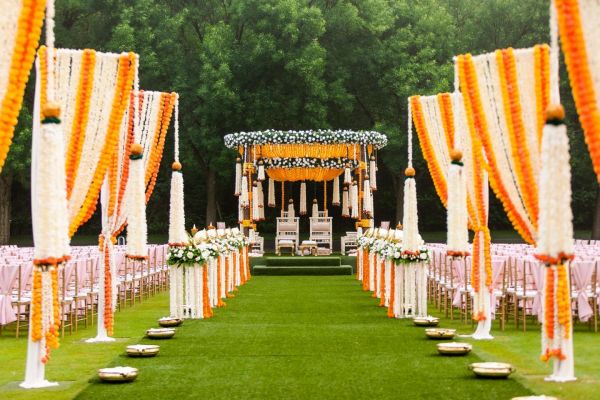 Axis Lawns