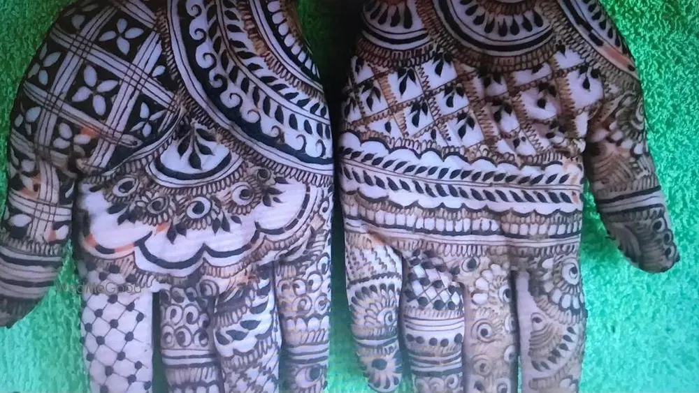 Uk Mehendi Designer