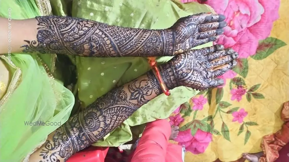 Akriti Beauty Parlour