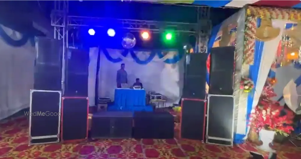 Om Dj And Light