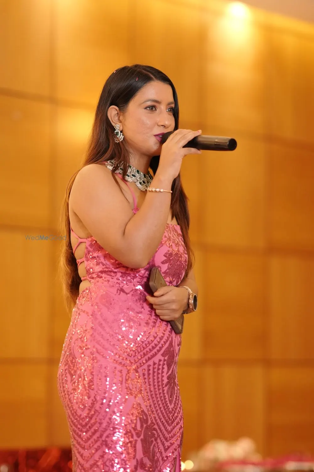Anchor Roshni Khanduri
