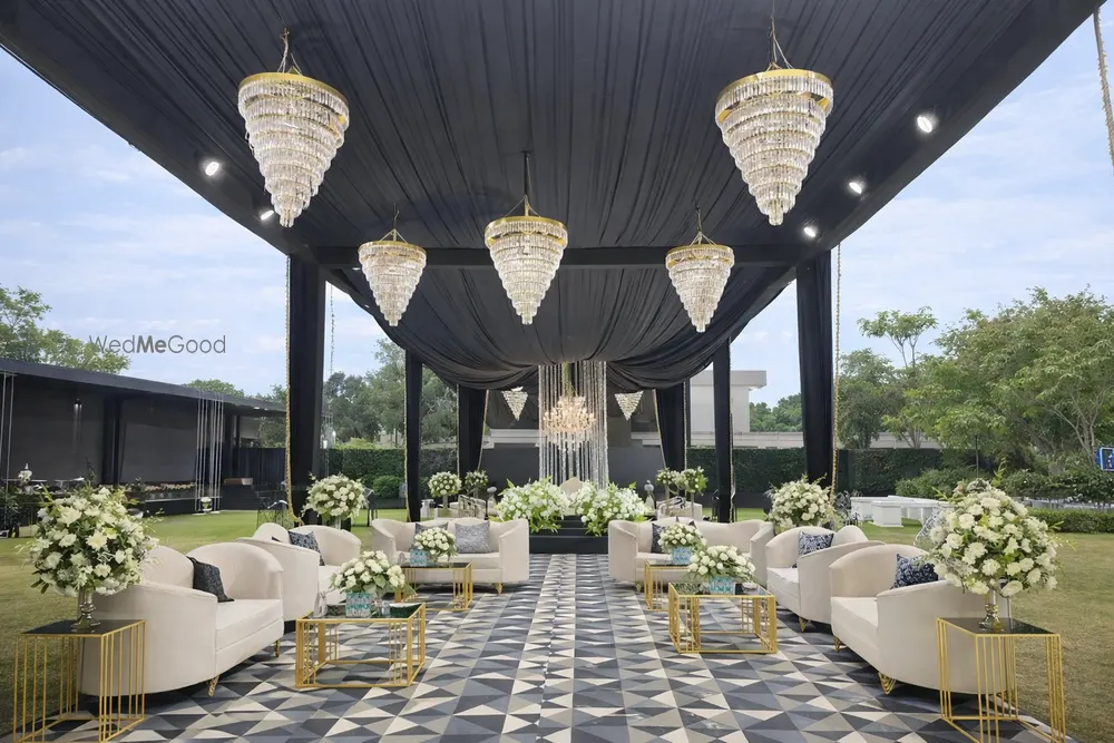 The Golden Rose Banquet and Lawn