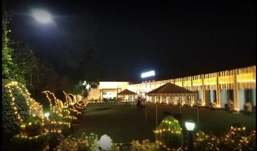 Jhansi Hotel