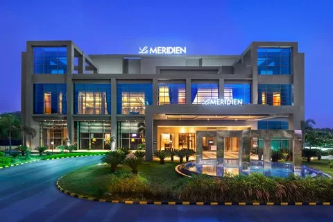 Lake Palace Retreat